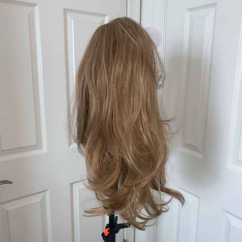 Bouncy Luxe 18” Curly Ponytail in Mellow Brown